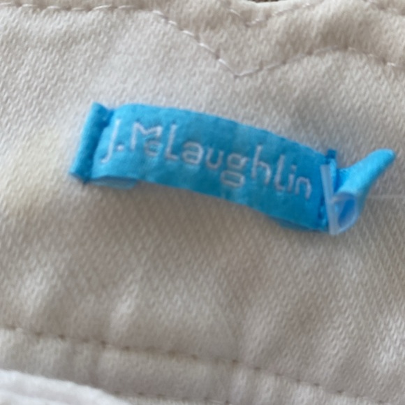 White J Mclaughlin jeans NWT with eight brass button snaps . Size 12 - Picture 4 of 6